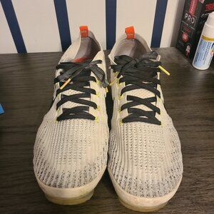 Nike Vapormax Sneeakers